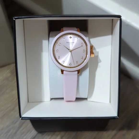 Brand new bright pink Kate Spade watch Kate Spade York Geranium Metro ScallopWatch Hot Pink & Gold  main image 4